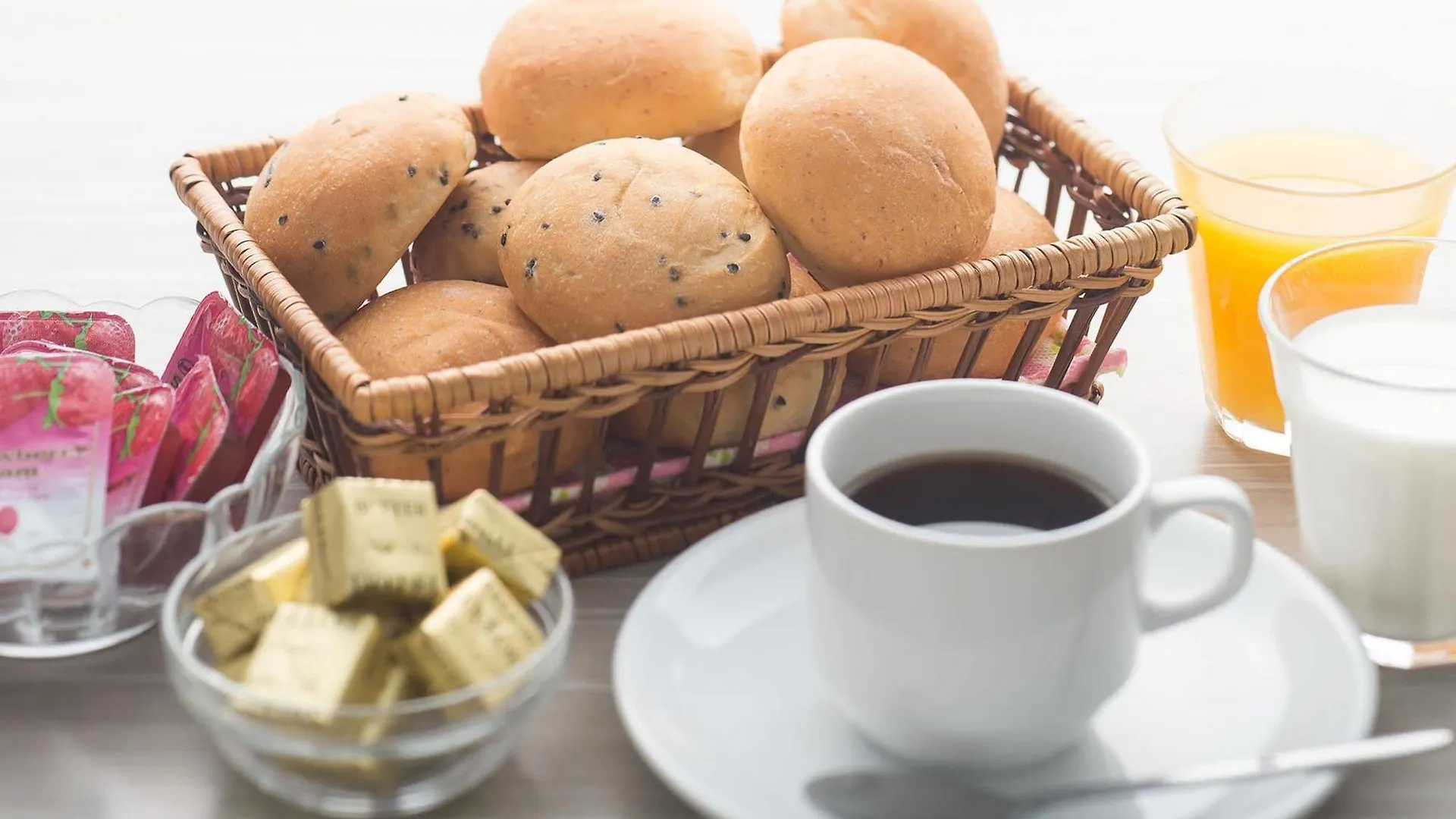 Sotetsu Fresa Inn Yokohama Totsuka 3*, Yokohama (Kanagawa)